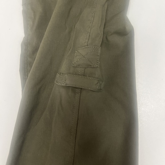 Duluth Trading Pants Womens 18x31* Green Nylon Blend Lightweight Stretch Pockets - Picture 8 of 9